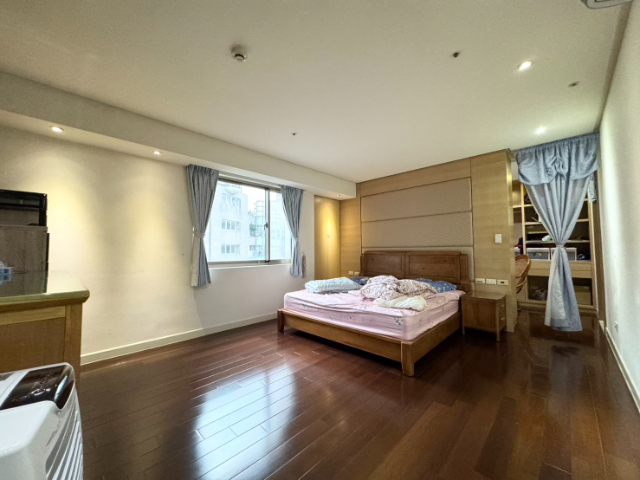 泰山買房賣屋水鑽石豪邁雙拼戶,新北市泰山區貴子路
