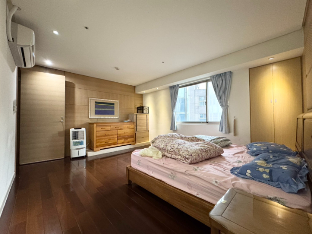 泰山買房賣屋水鑽石豪邁雙拼戶,新北市泰山區貴子路