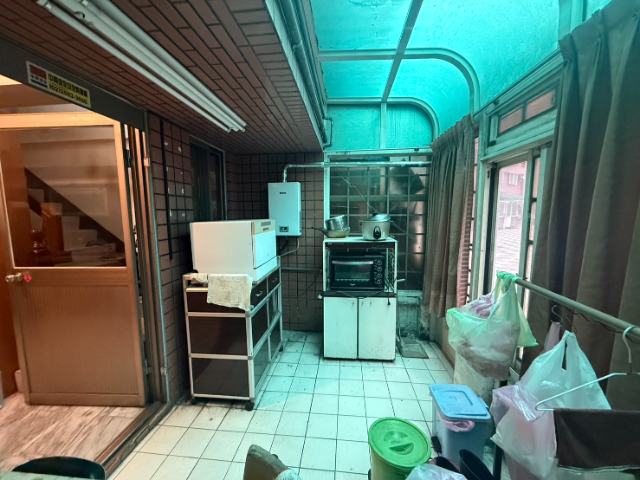 五股買房賣屋星洲面寬金店面,新北市五股區成泰路一段