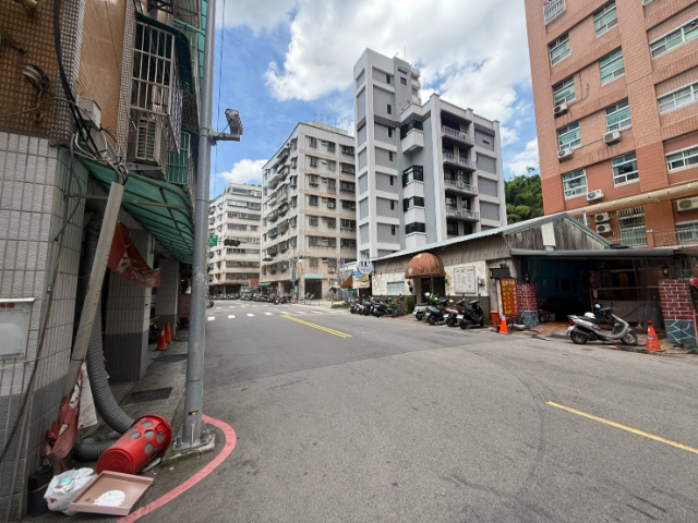 五股買房賣屋抗通膨置產金雞母,新北市五股區西雲路