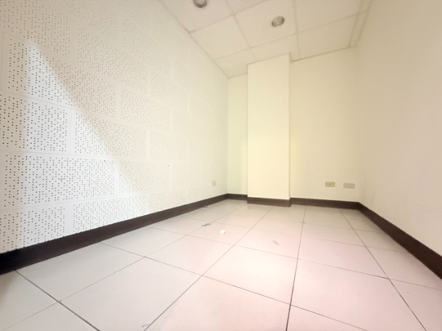 五股買房賣屋熱鬧商圈19%公設3+1房,新北市五股區成泰路三段