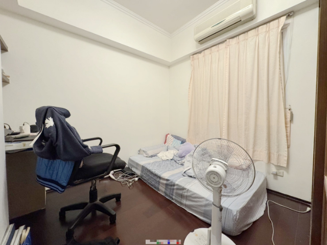 泰山買房賣屋18甲採光方正三房車,新北市泰山區仁愛路