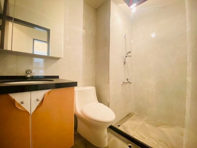 五股買房賣屋樂洋洋全新未入住採光三房車,新北市五股區新城八路