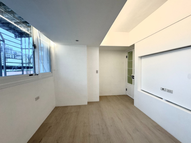 泰山買房賣屋宮廷典雅居家屋,台北市中山區農安街