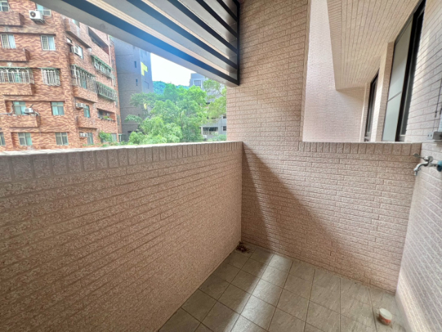 五股買房賣屋帝寶莊園3樓28坪,新北市五股區登林路