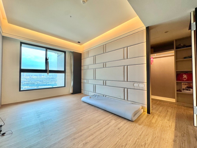 五股買房賣屋全坤無限棟距美景可塑四房車,新北市五股區芳洲一路