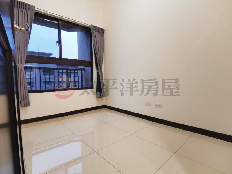 五股買房賣屋稀有大道風尚明廳三房車,新北市五股區新城一路