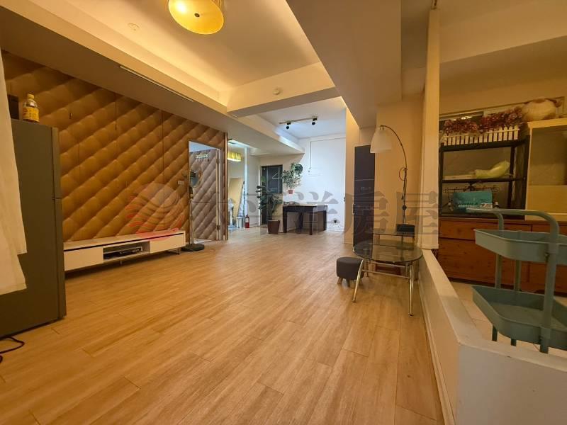 泰山買房賣屋科大商圈大坪數美宅,新北市泰山區工專路