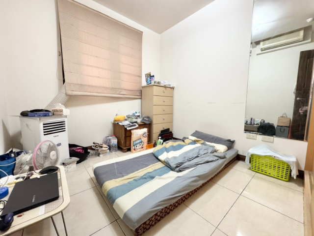 泰山買房賣屋京城邊間四房車,新北市泰山區仁義路