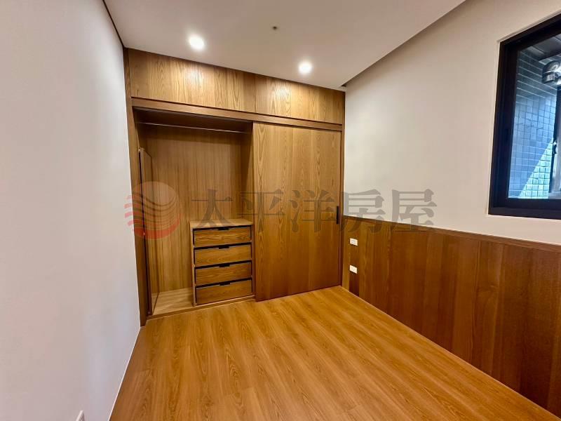 五股買房搶手樂house邊間美妝2房車,新北市五股區芳洲一路