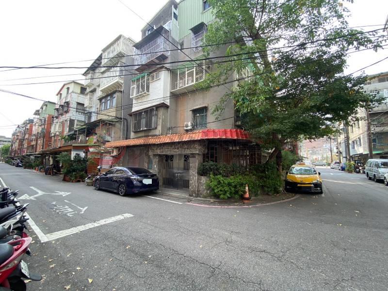 泰山買房賣屋塭仔圳旁低總價美寓,新北市泰山區漢口街