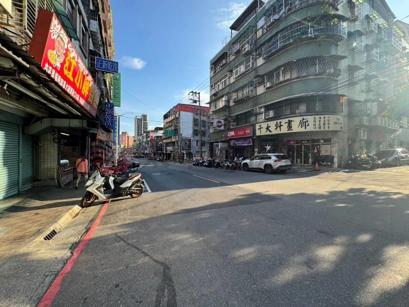 泰山買房賣屋包租公包租婆看過來(A),新北市泰山區明志路三段