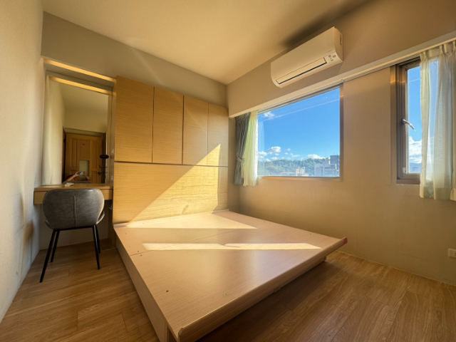 泰山買房賣屋鳳璽景觀精裝電梯二房,台北市文山區興隆路二段