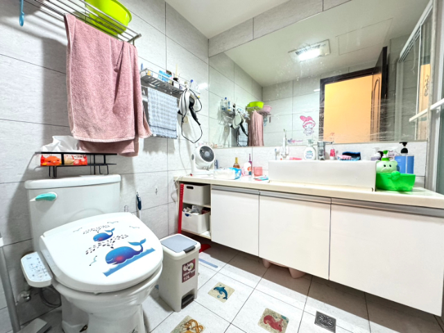 五股買房賣屋運動中心大二房車,新北市五股區成洲一路