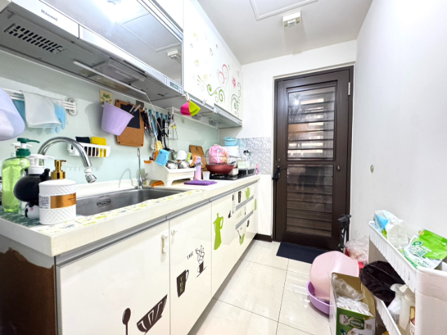 五股買房賣屋運動中心大二房車,新北市五股區成洲一路