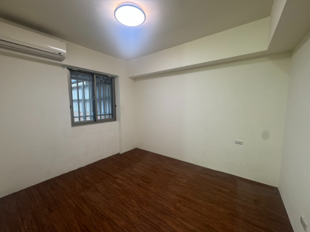 泰山買房賣屋標準方正3房露台戶,新北市泰山區明志路三段
