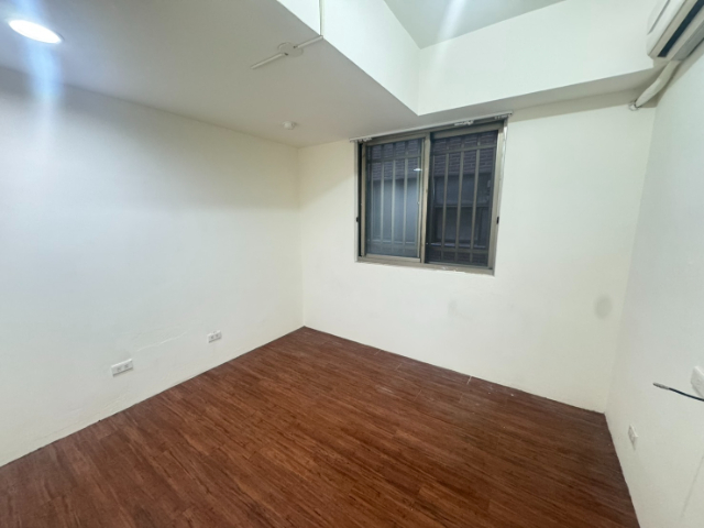 泰山買房賣屋標準方正3房露台戶,新北市泰山區明志路三段