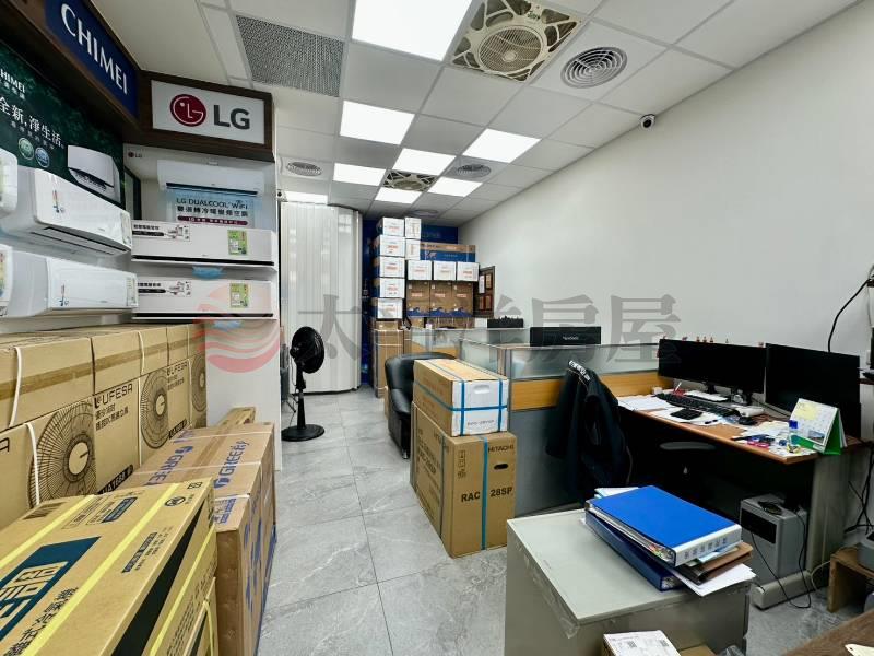 泰山買房賣屋武泰臻愛金地段店面,新北市泰山區明志路三段