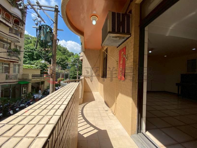 五股買房賣屋成州國小旁2樓大空間稀有釋出,新北市五股區凌雲路一段