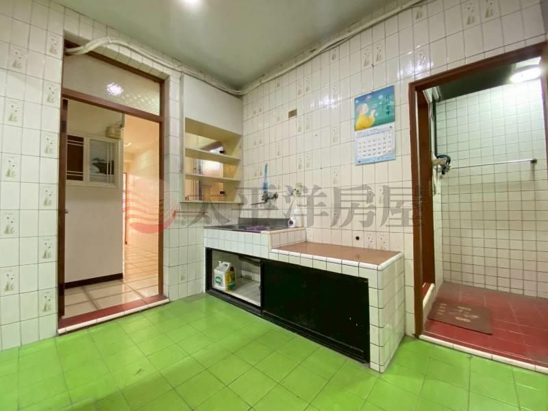 五股買房賣屋成州國小旁2樓大空間稀有釋出,新北市五股區凌雲路一段