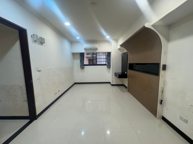 泰山買房賣屋海德堡溫馨居車,新北市泰山區明志路一段