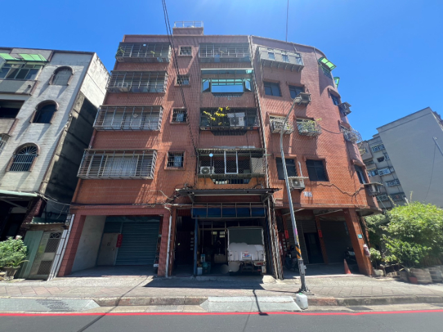 五股買房賣屋低總價民義路公寓大三房,新北市五股區民義路一段