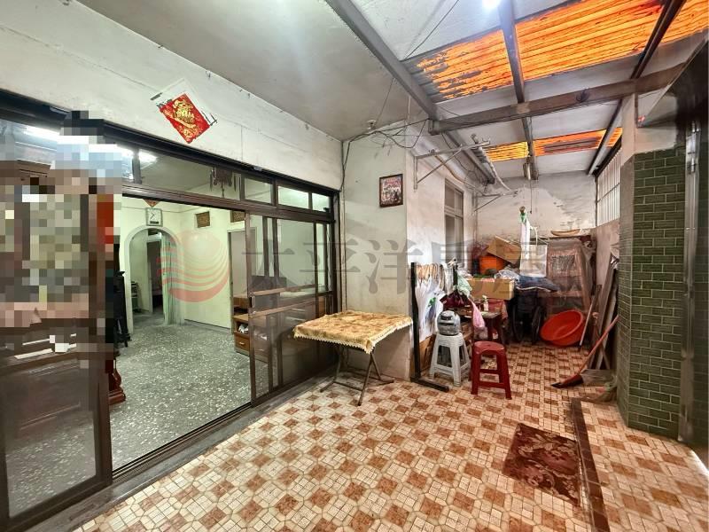 泰山買房賣屋活巷好停車面寬公寓一樓,新北市泰山區泰林路二段