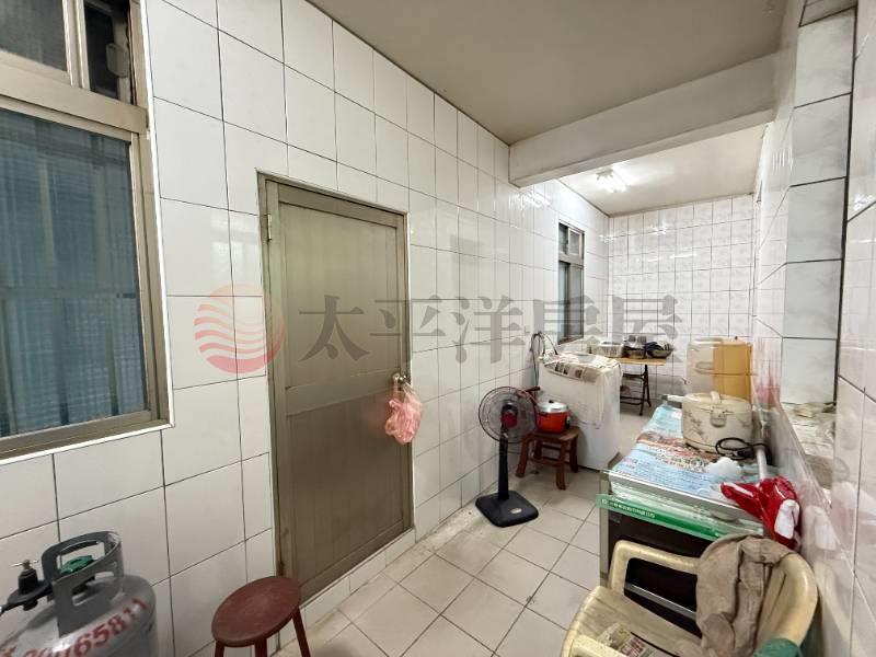 泰山買房賣屋活巷好停車面寬公寓一樓,新北市泰山區泰林路二段