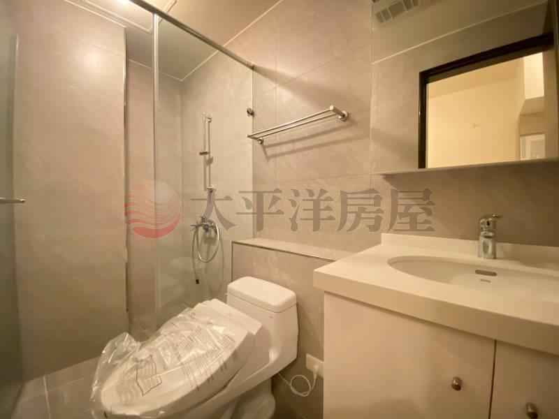 五股買房賣屋洲子洋輕奢兩房車,新北市五股區新城八路