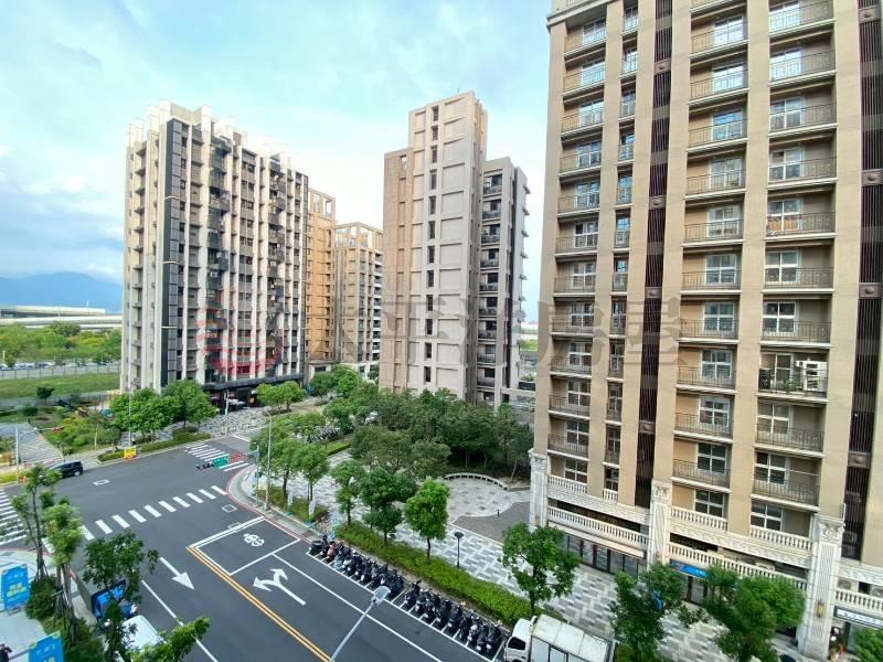 五股買房賣屋洲子洋輕奢兩房車,新北市五股區新城八路