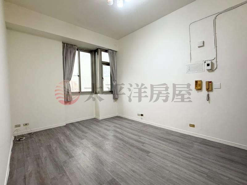 泰山買房賣屋近雙捷運溫馨居(工業用),新北市泰山區新北大道六段