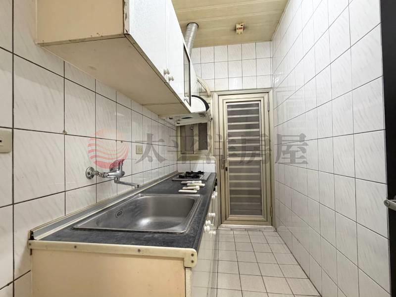 泰山買房賣屋近雙捷運溫馨居(工業用),新北市泰山區新北大道六段