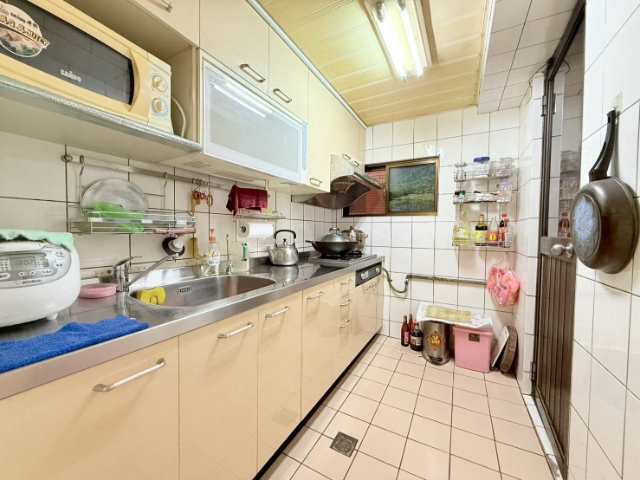 五股買房賣屋低公設方正大三房車,新北市五股區水碓路