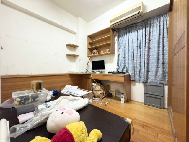 五股買房賣屋6.6%公設電梯三房超大車位,新北市五股區五福路