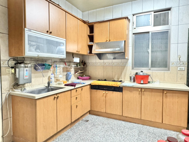 五股買房賣屋水碓特區山莊別墅,新北市五股區水碓三路