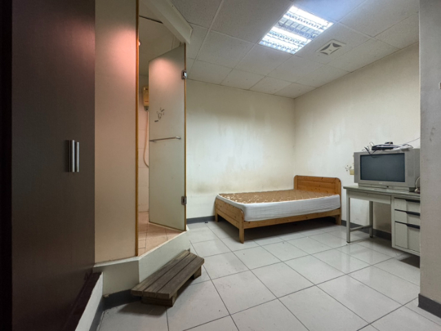 泰山買房賣屋輔大旁4套高收益2樓,新北市泰山區明志路三段