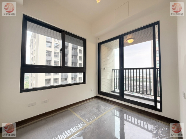 五股買房賣屋快樂王國雙陽台景觀三房車,新北市五股區成洲五路