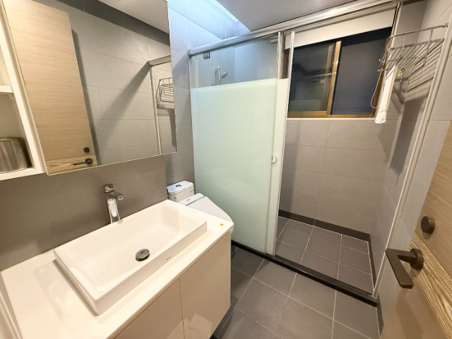 泰山買房賣屋貴賢精品美裝3房車,新北市泰山區貴子路