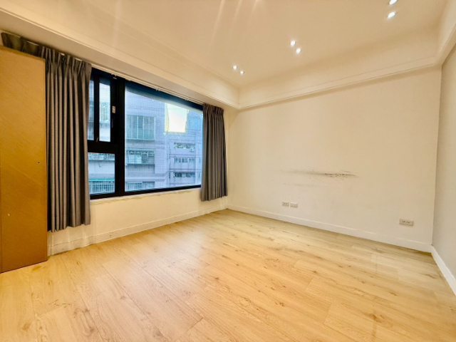 五股買房賣屋森詠雙主臥四房車,新北市五股區五福路