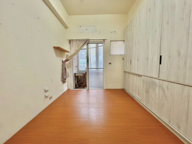 五股買房賣屋稀有麗源珍品邊間四房車,新北市五股區民義路一段