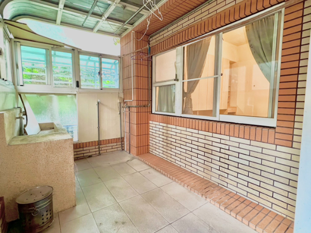 五股買房賣屋稀有麗源珍品邊間四房車,新北市五股區民義路一段