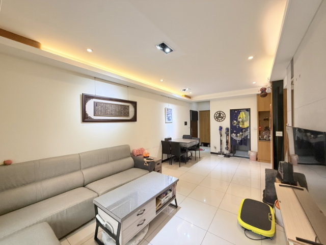 五股買房賣屋未來之都邊間採光三房車,新北市五股區新城五路