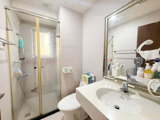 五股買房賣屋未來之都邊間採光三房車,新北市五股區新城五路