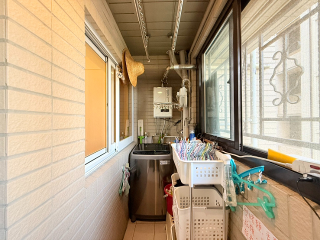 五股買房賣屋未來之都邊間採光三房車,新北市五股區新城五路