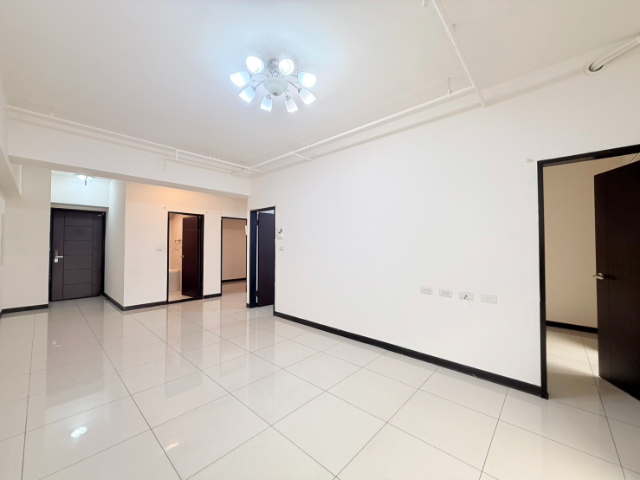 五股買房賣屋蘇黎市．景觀御邸三房車,新北市五股區芳洲八路