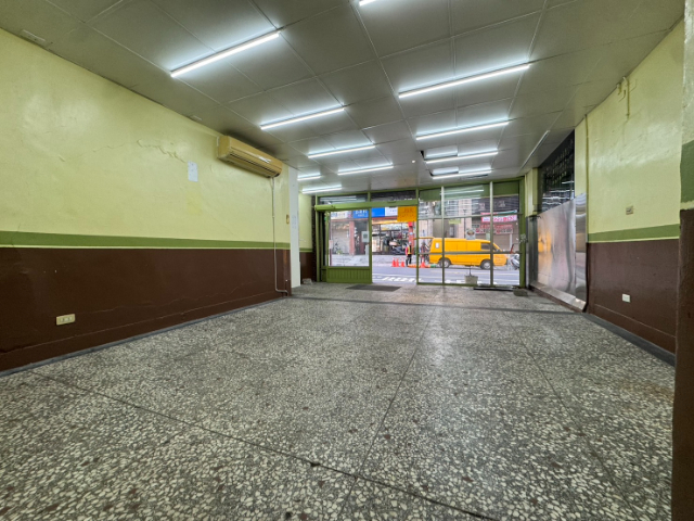 泰山買房賣屋原地退休金雞母,新北市泰山區明志路二段