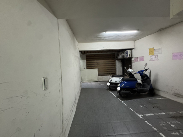 ☀泰山買房賣屋原地退休金雞母,新北市泰山區明志路二段