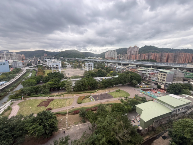 五股買房賣屋公園綠境方正大三房車,新北市五股區成泰路一段