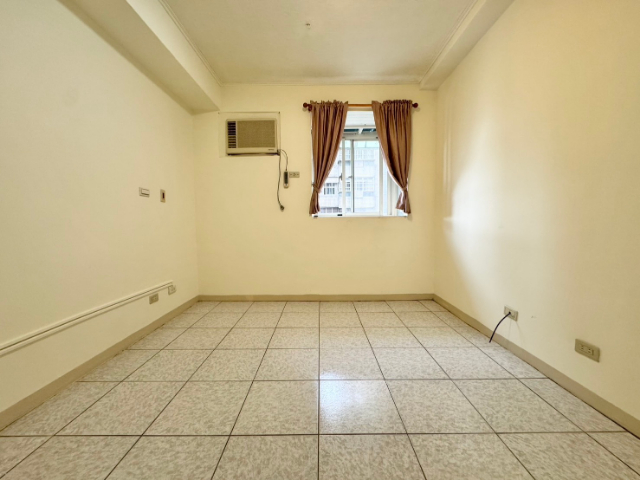 五股買房賣屋公園綠境方正大三房車,新北市五股區成泰路一段