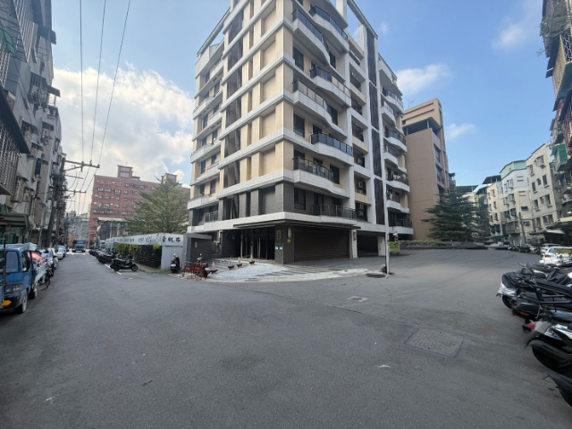 五股買房賣屋低總價採光方正三房,新北市五股區成泰路三段